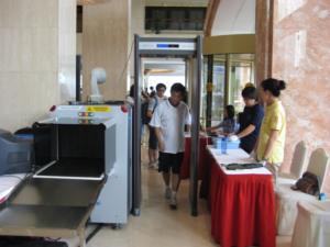 cong-do-kim-loai-safeway-at-300b