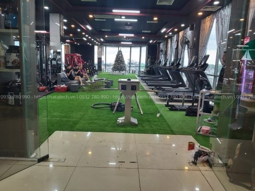kiem-soat-cua-phong-gym