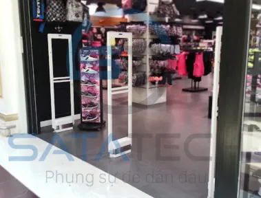  Hình ảnh thực tế cổng từ sensormatic 