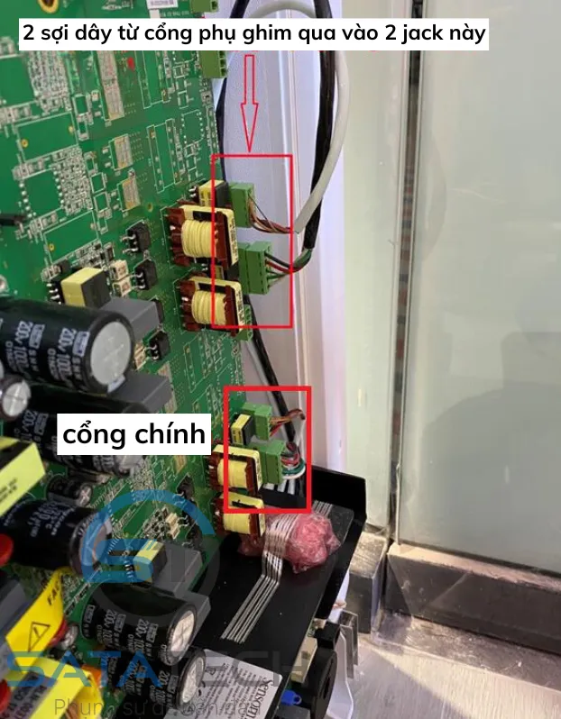 kết nối dây tín hiệu vào cổng chính