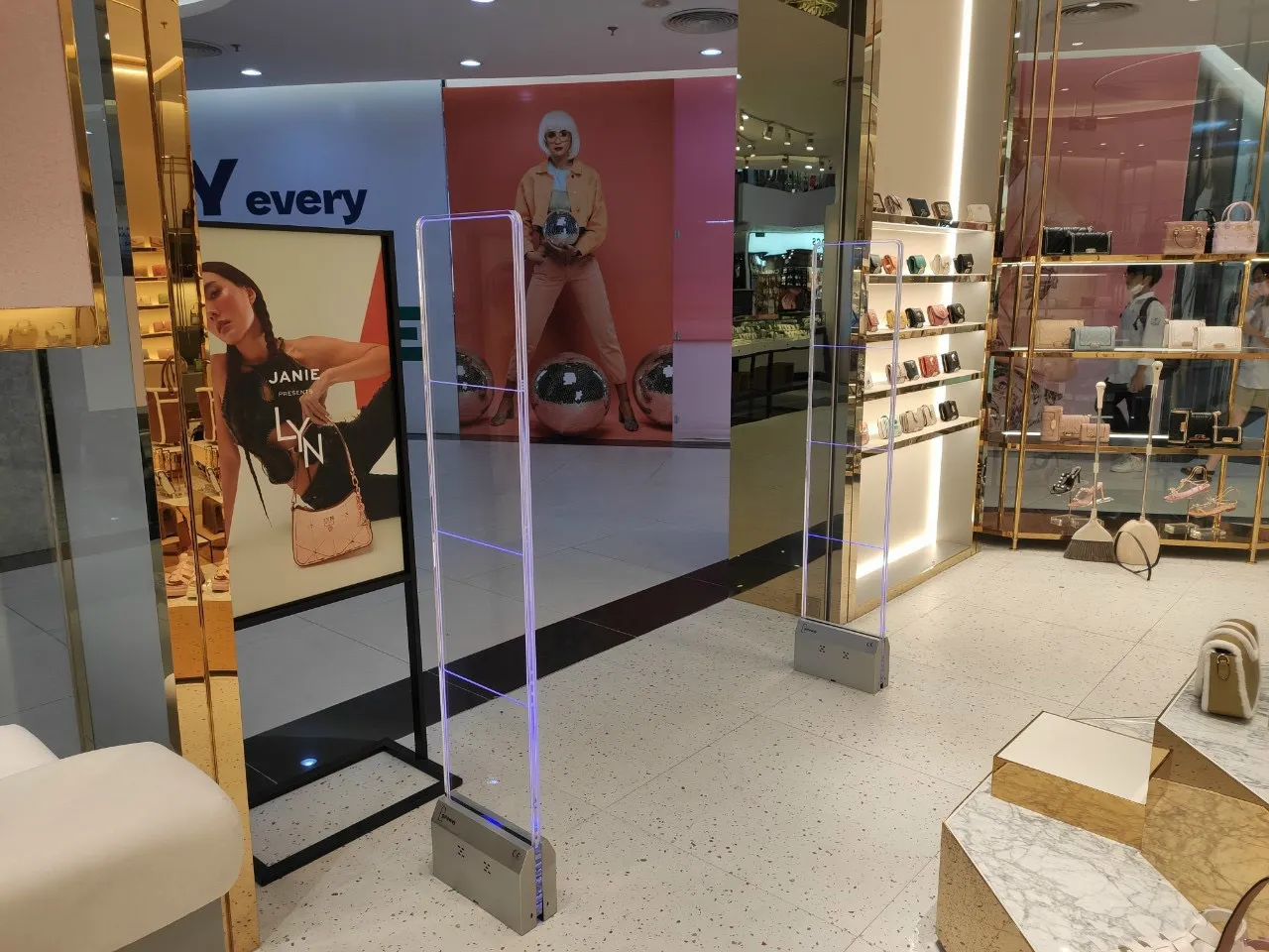 cổng từ chống trộm SCT-AMD8008